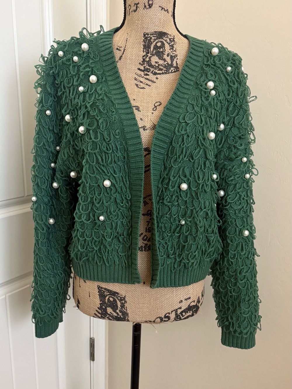 Mighty Fine Green Christmas Tree Bauble Pearl Looped Yarn Cardigan